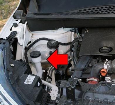 Opel Crossland cam suyu nereden konulur