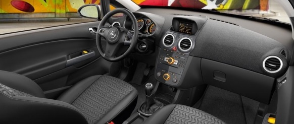 Opel Corsa 1.2 Twinport Essentia içi